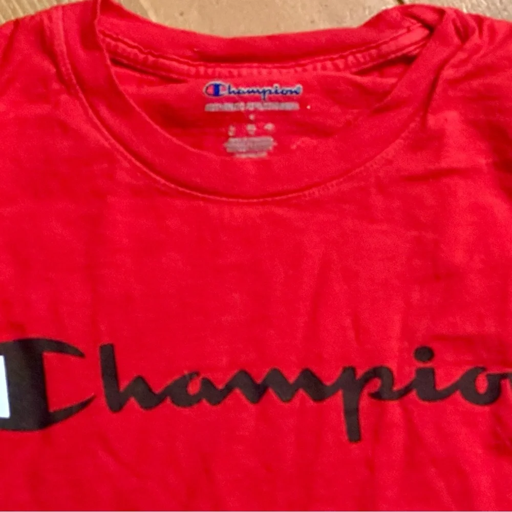 Champion Red Crewneck Long sleeve Tee - Picture 2 of 5